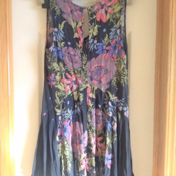 Free People Backyard Tunic casual floral dress NWOT 🎈HOST PICK🎈 - Picture 4 of 9
